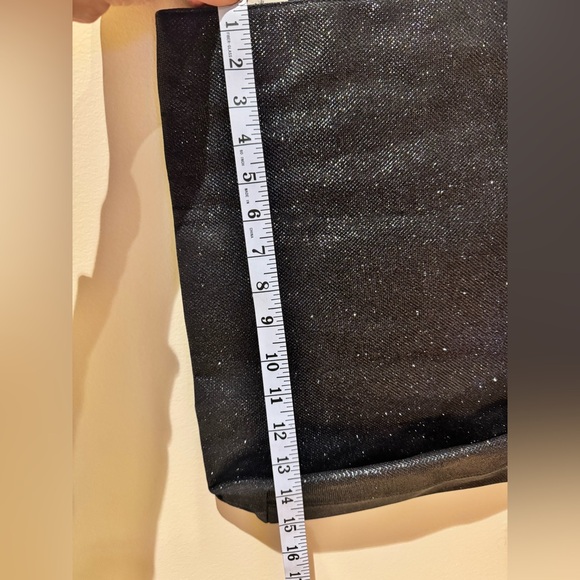 Victoria's Secret Black and Silver Heart Tote - Picture 5 of 6